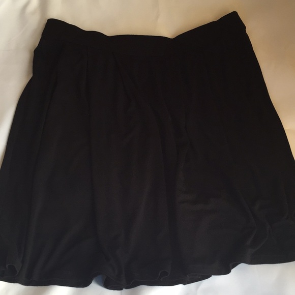 Eileen Fisher Dresses & Skirts - Eileen Fisher Black Skirt Pleated w/pockets- XL